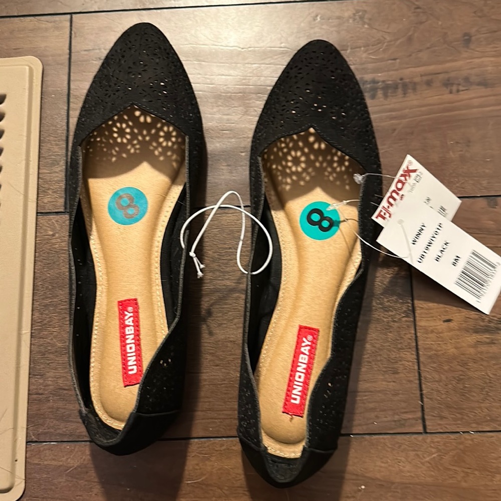 Black Flats - floral cut out
